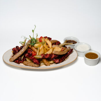 Асорті з ковбасок з картопляними діпами