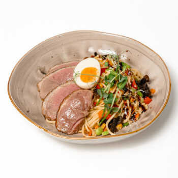 Локшина з качкою